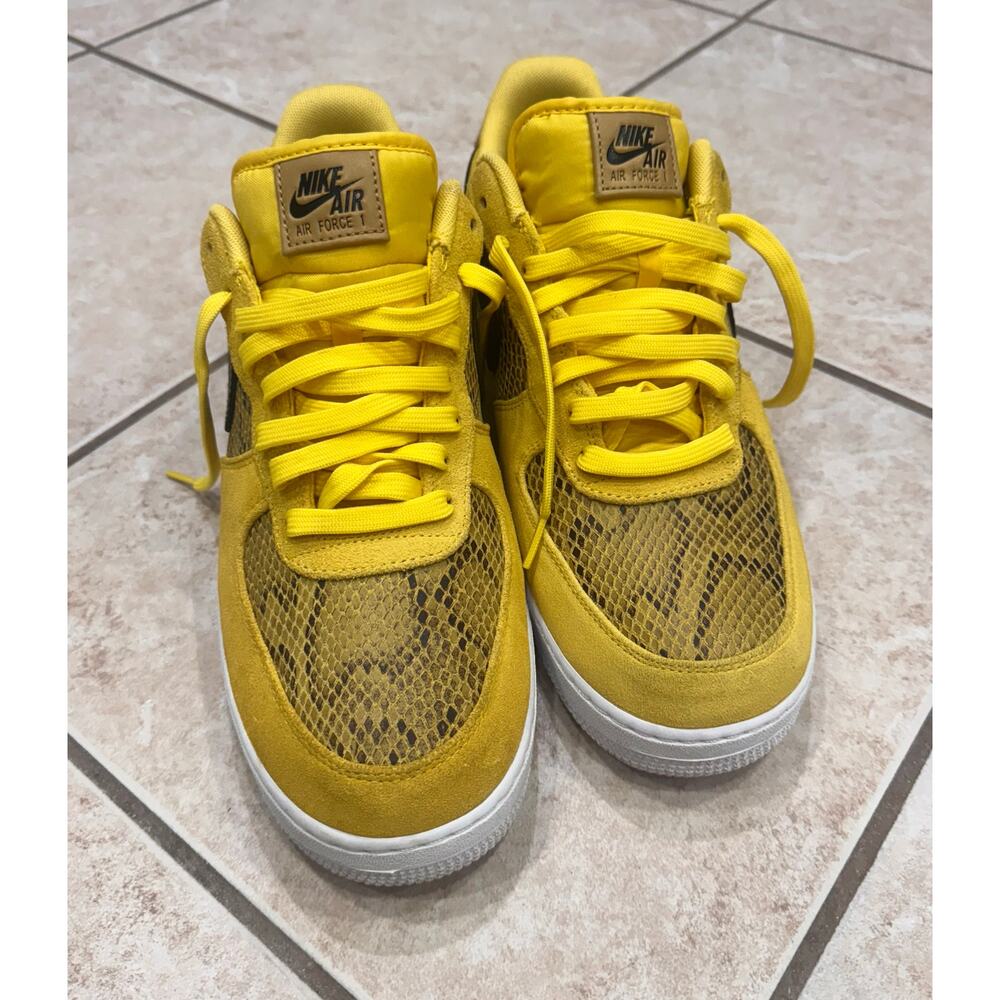 Nike AIR FORCE ONE Low Yellow Snakeskin BQ4424-700 Size 12